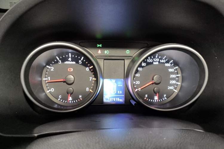 Used Haval H6 2013 Upgraded Model 1.5T Manual Two-Wheel Drive Elite Version Instrument Cluster