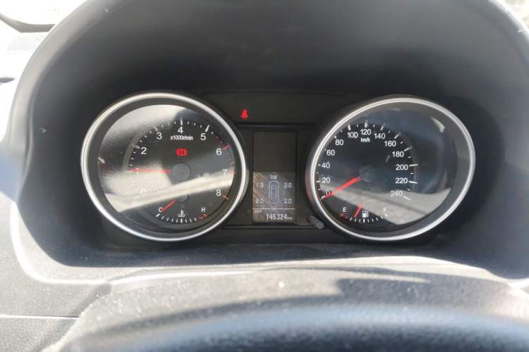 Used Haval H6 2013 Upgraded Model 1.5T Manual Two-Wheel Drive Prestige Version Instrument Cluster