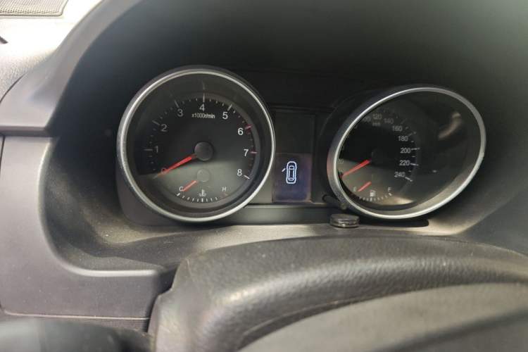 Used Haval H6 2013 Sport Edition 1.5T Manual Two-Wheel Drive Prestige Model Instrument Cluster