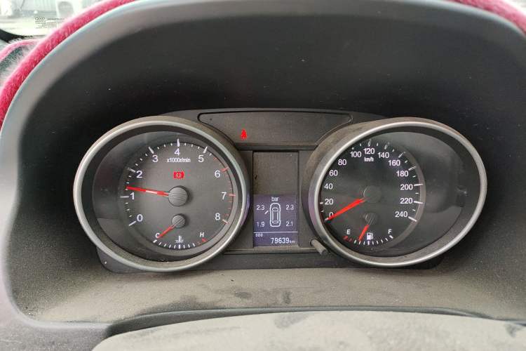 Used Haval H6 2013 Upgraded Model 1.5T Manual Two-Wheel Drive Urban Version Instrument Cluster