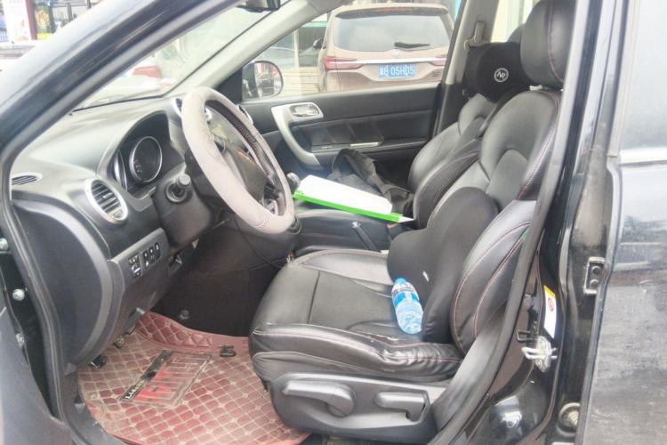 Used Haval H6 2013 Upgraded Model 1.5T Manual Two-Wheel Drive Elite Version Left Front Seat