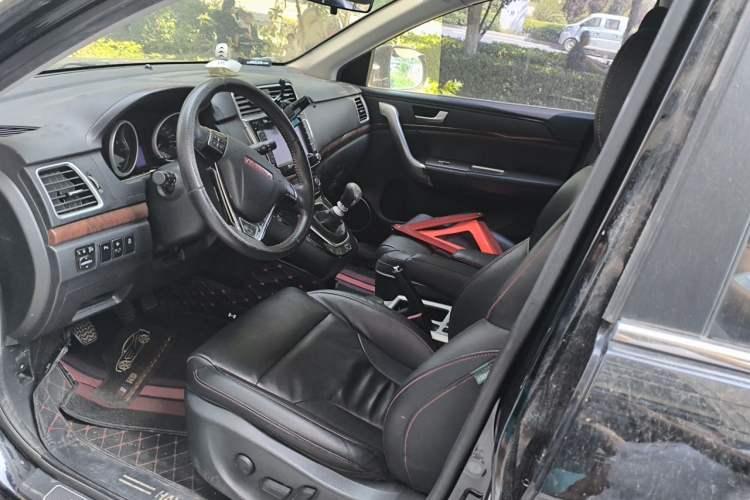 Used Haval H6 2013 Sports Edition 1.5T Manual Two-Wheel Drive Elite Model Left Front Seat