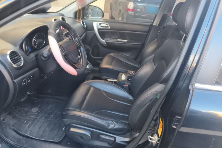 Used Haval H6 2013 Upgraded Model 2.4L Automatic Two-Wheel Drive Elite Version Left Front Seat