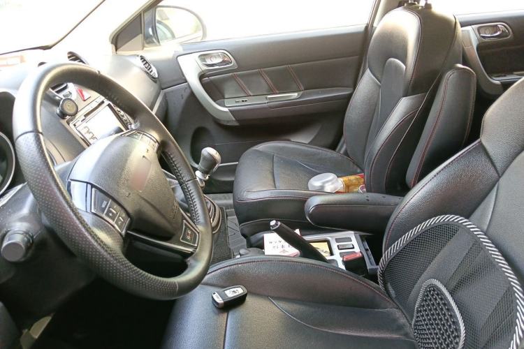 Used Haval H6 2013 Sports Edition 1.5T Manual Two-Wheel Drive Elite Model Left Front Seat