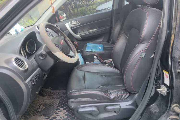 Used Haval H6 2013 Upgraded Model 1.5T Manual Two-Wheel Drive Elite Version Left Front Seat