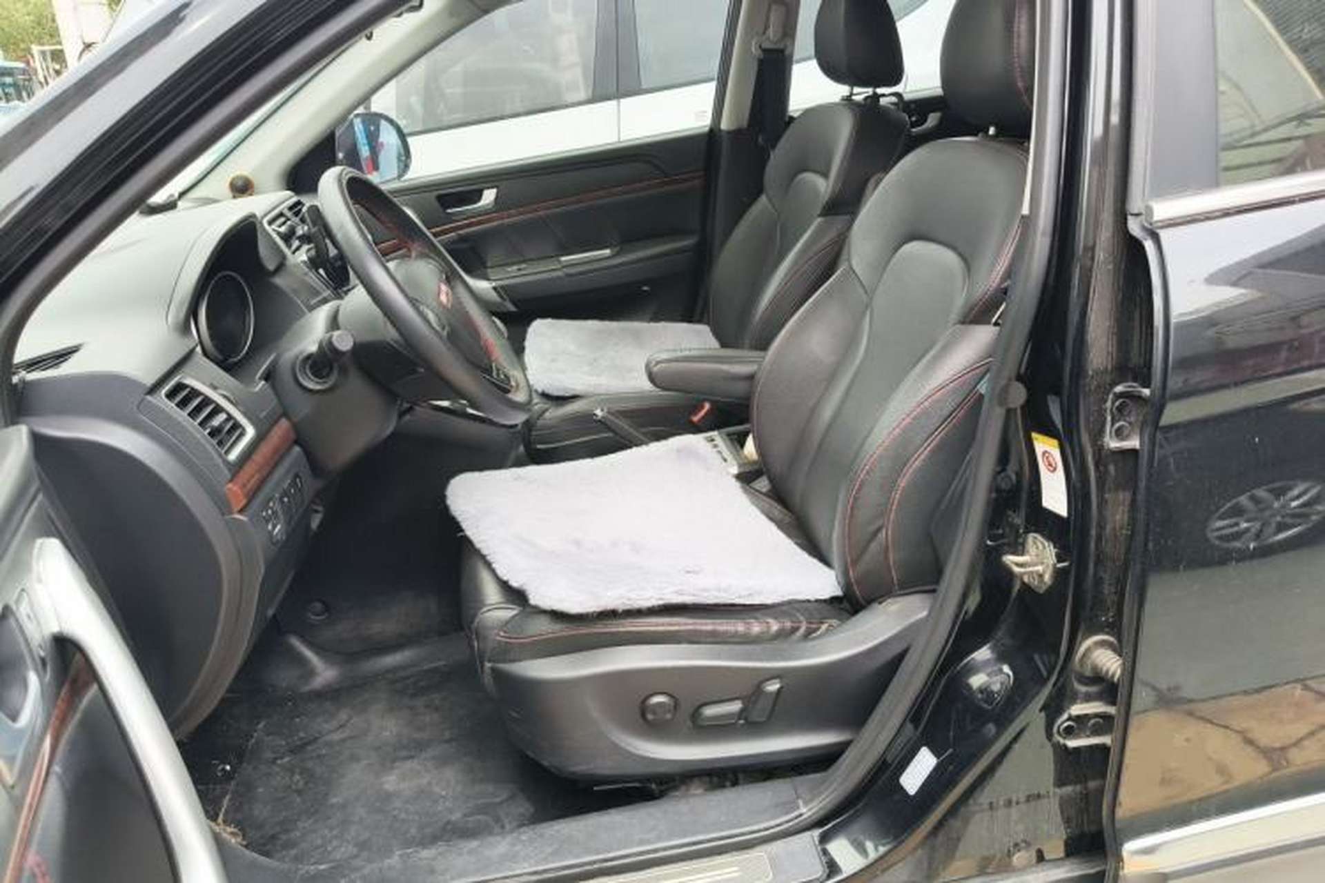 Used Haval H6 2013 Sport Edition 1.5T Manual 4x4 Prestige Model Left Front Seat