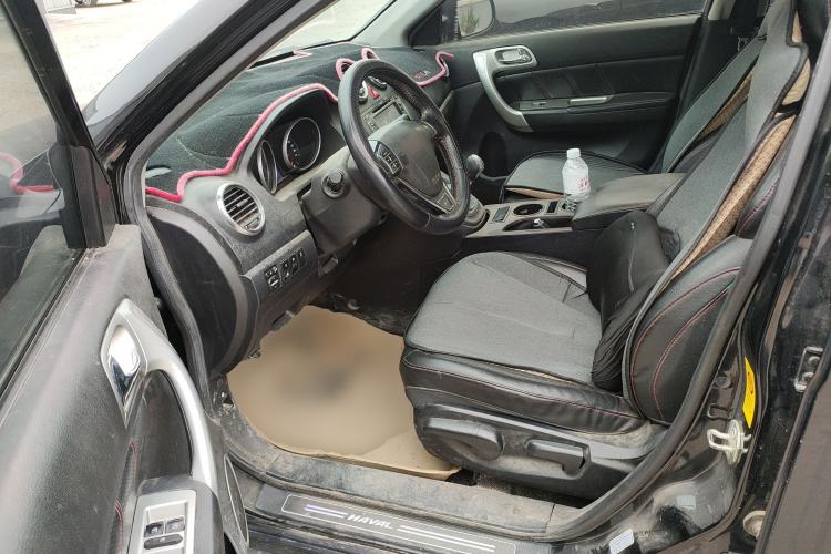 Used Haval H6 2013 Upgraded Model 1.5T Manual Two-Wheel Drive Urban Version Left Front Seat