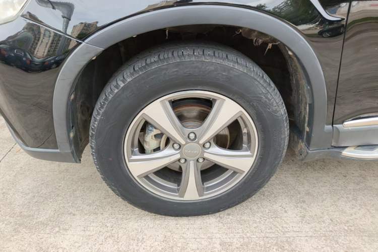 Used Haval H6 2013 Sports Edition 1.5T Manual Two-Wheel Drive Elite Model Left Front Wheel Hub