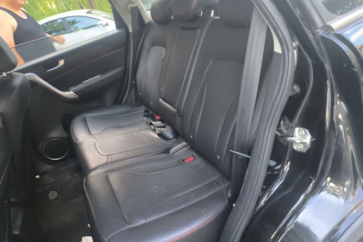 Used Haval H6 2013 Sport Edition 1.5T Manual Two-Wheel Drive Prestige Model Left Rear Seat