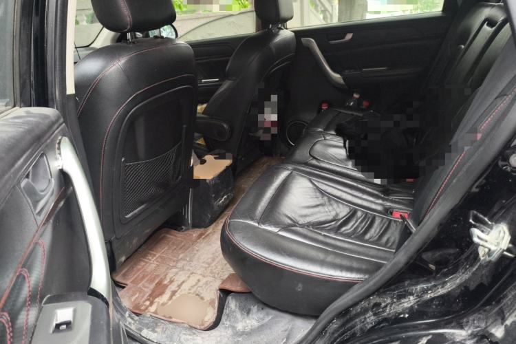 Used Haval H6 2013 Sports Edition 1.5T Manual Two-Wheel Drive Elite Model Left Rear Seat