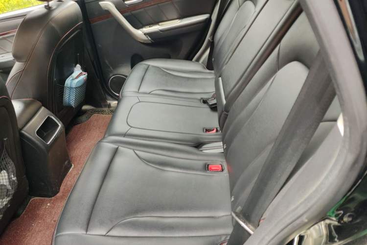 Used Haval H6 2013 Sports Edition 1.5T Manual Two-Wheel Drive Elite Model Left Rear Seat