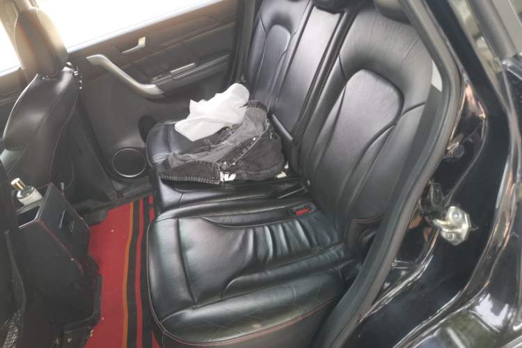 Used Haval H6 2013 Sport Edition 1.5T Manual Two-Wheel Drive Urban Model Left Rear Seat