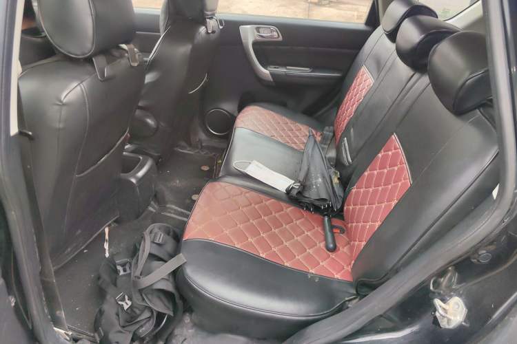 Used Haval H6 2013 Sport Edition 1.5T Manual Two-Wheel Drive Prestige Model Left Rear Seat