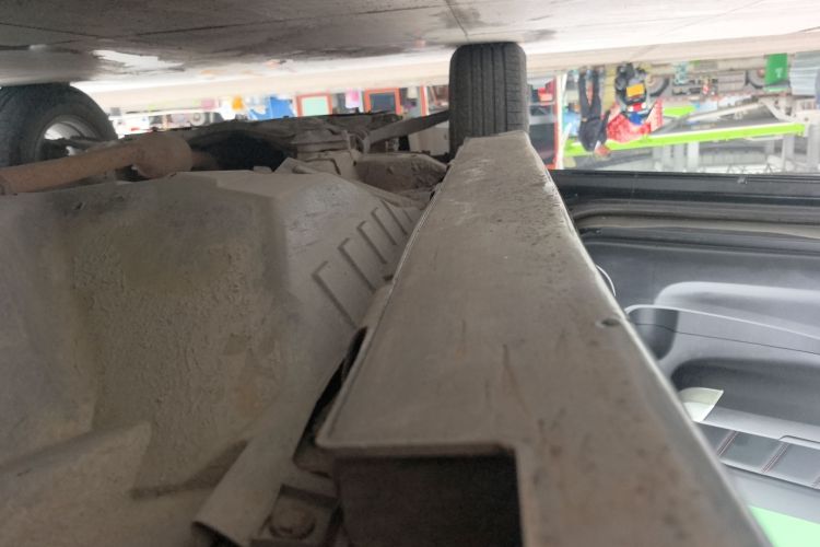 Used Haval H6 2013 Upgraded Model 1.5T Manual Two-Wheel Drive Elite Version Left Side Sill