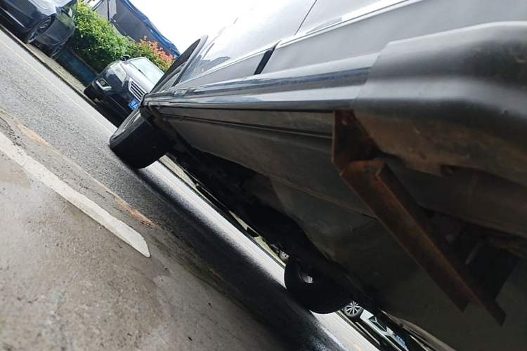 Used Haval H6 2013 Sports Edition 1.5T Manual Two-Wheel Drive Elite Model Left Side Sill
