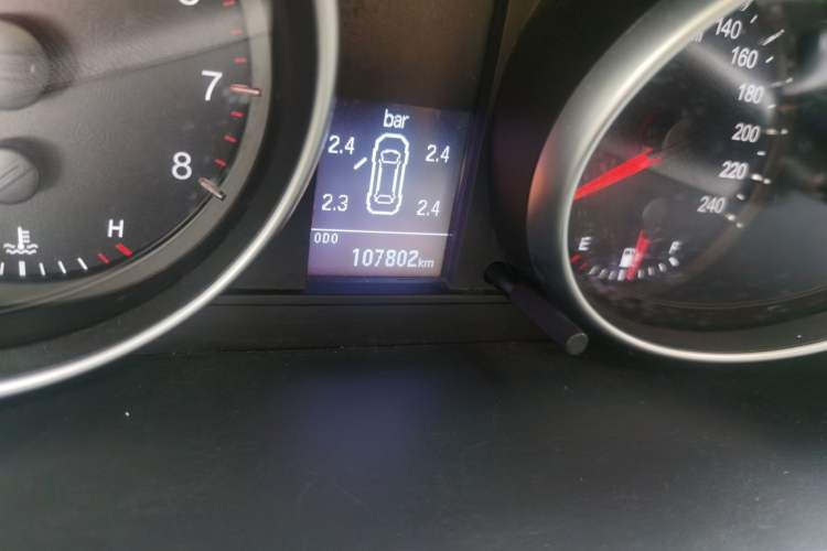 Used Haval H6 2013 Upgraded Model 1.5T Manual Two-Wheel Drive Elite Version Odometer Close Up
