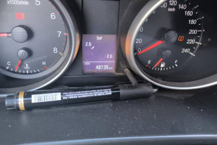 Used Haval H6 2013 Sport Edition 1.5T Manual Two-Wheel Drive Prestige Model Odometer Close Up