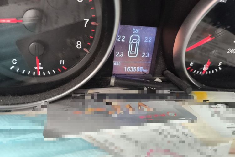 Used Haval H6 2013 Sports Edition 1.5T Manual Two-Wheel Drive Elite Model Odometer Close Up