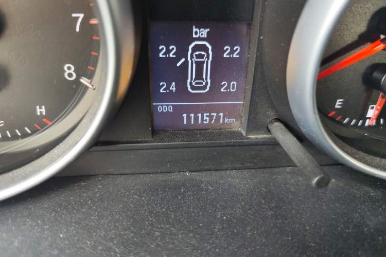 Used Haval H6 2013 Upgraded Model 1.5T Manual Two-Wheel Drive Elite Version Odometer Close Up
