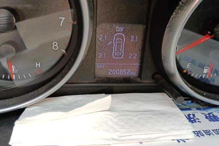 Used Haval H6 2013 Sports Edition 1.5T Manual Two-Wheel Drive Elite Model Odometer Close Up