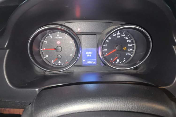 Used Haval H6 2013 Sports Edition 1.5T Manual Two-Wheel Drive Elite Model Odometer Close Up
