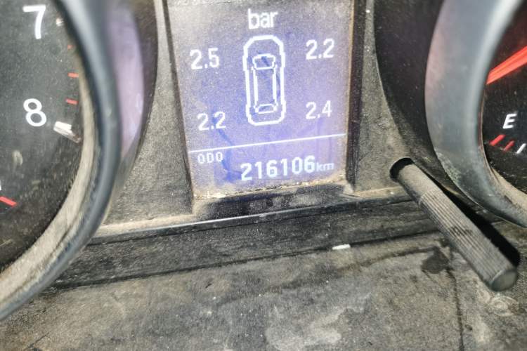Used Haval H6 2013 Upgraded Model 1.5T Manual Two-Wheel Drive Elite Version Odometer Close Up