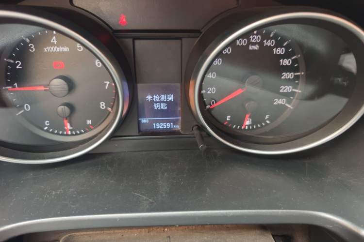 Used Haval H6 2013 Upgraded Model 1.5T Manual Two-Wheel Drive Urban Version Odometer Close Up