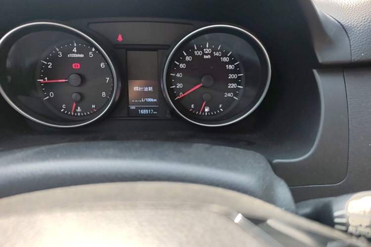 Used Haval H6 2013 Sport Edition 1.5T Manual Two-Wheel Drive Prestige Model Odometer Close Up