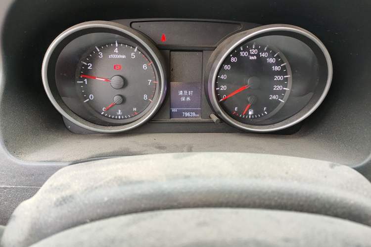 Used Haval H6 2013 Upgraded Model 1.5T Manual Two-Wheel Drive Urban Version Odometer Close Up