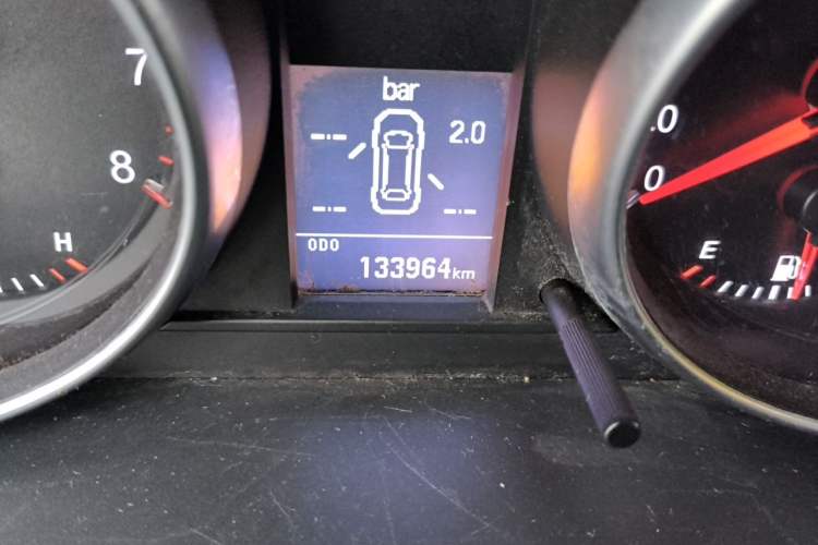 Used Haval H6 2013 Sport Edition 1.5T Manual Two-Wheel Drive Urban Model Odometer Close Up