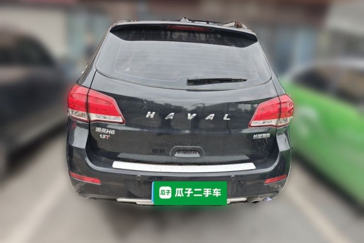 Used Haval H6 2013 Upgraded Model 1.5T Manual Two-Wheel Drive Elite Version Rear