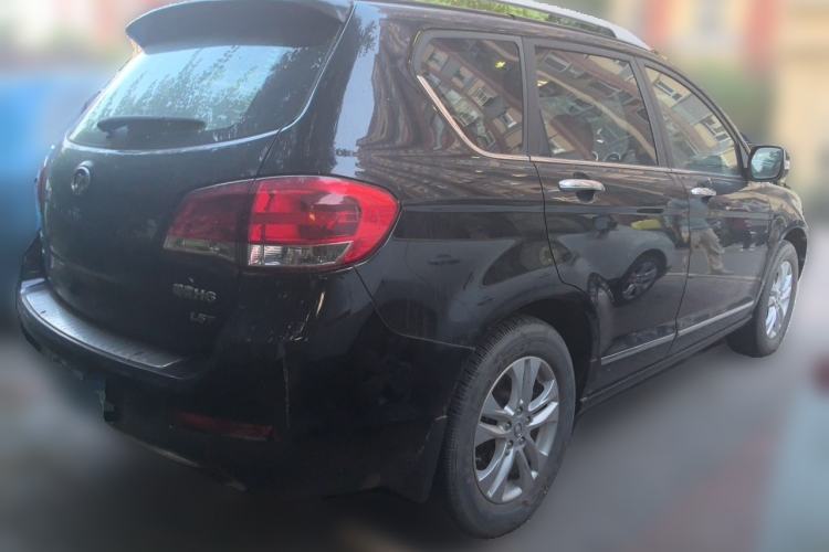Used Haval H6 2013 1.5T Manual 4x4 Prestige Edition Rear Right 45 Deg