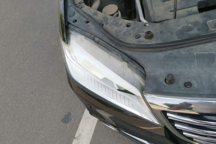 Used Haval H6 2013 Sport Edition 1.5T Manual Two-Wheel Drive Urban Model Right Front Headlight