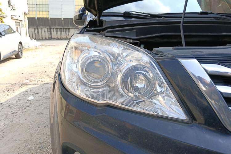 Used Haval H6 2013 Sports Edition 1.5T Manual Two-Wheel Drive Elite Model Right Front Headlight
