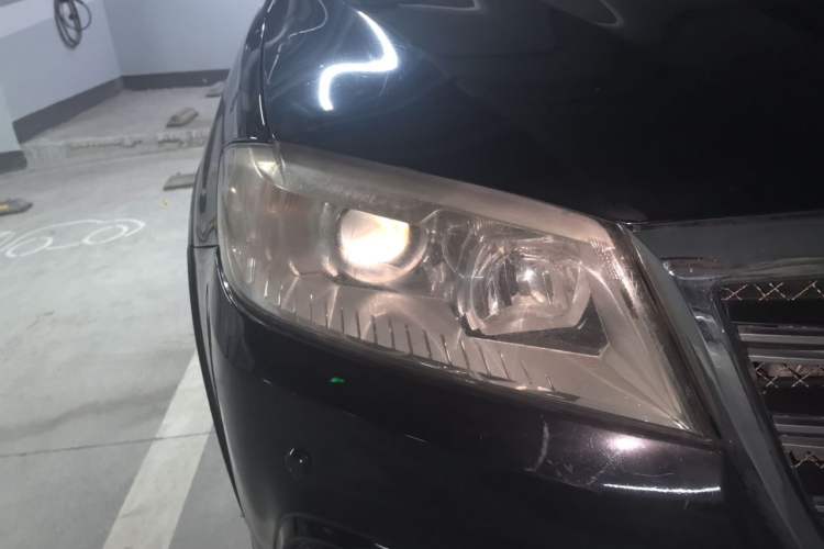 Used Haval H6 2013 Sports Edition 1.5T Manual Two-Wheel Drive Elite Model Right Front Headlight