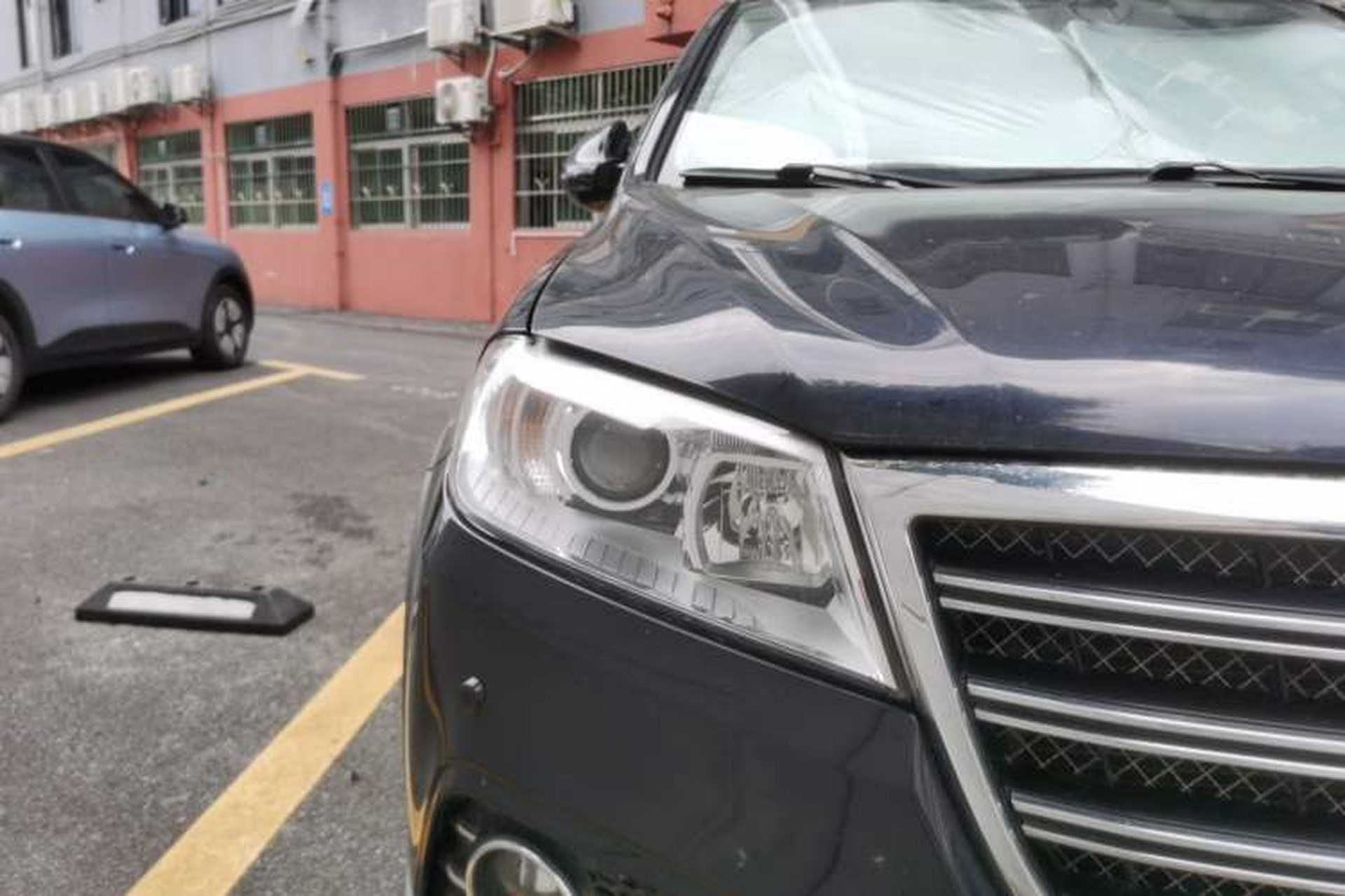 Used Haval H6 2013 Sport Edition 1.5T Manual 4x4 Elite Model Right Front Headlight