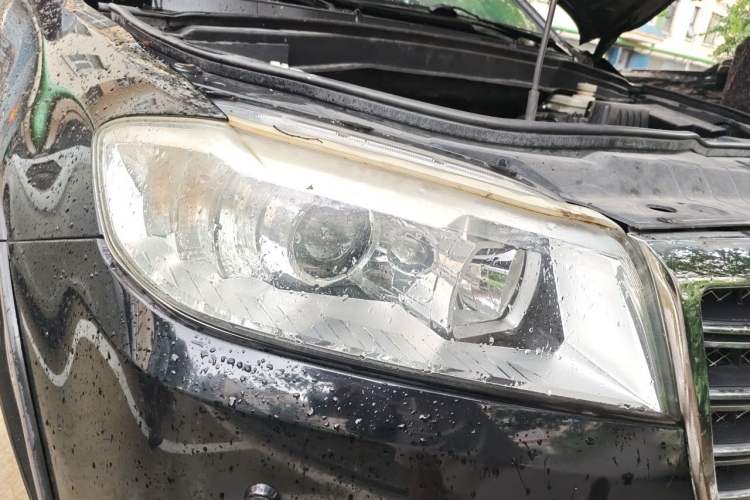 Used Haval H6 2013 Sports Edition 1.5T Manual Two-Wheel Drive Elite Model Right Front Headlight