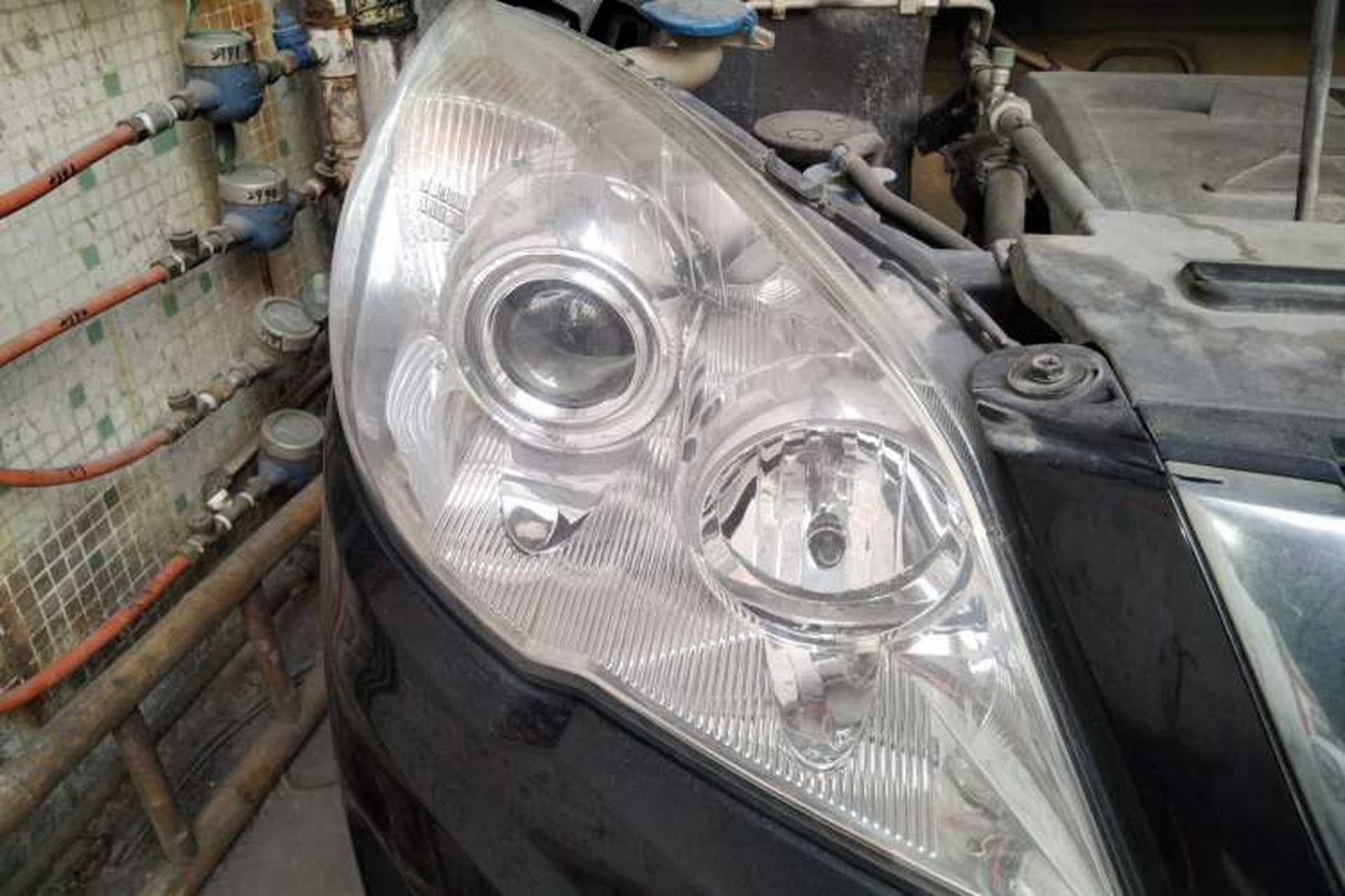Used Haval H6 2013 Upgraded Model 1.5T Manual Two-Wheel Drive Urban Version Right Front Headlight