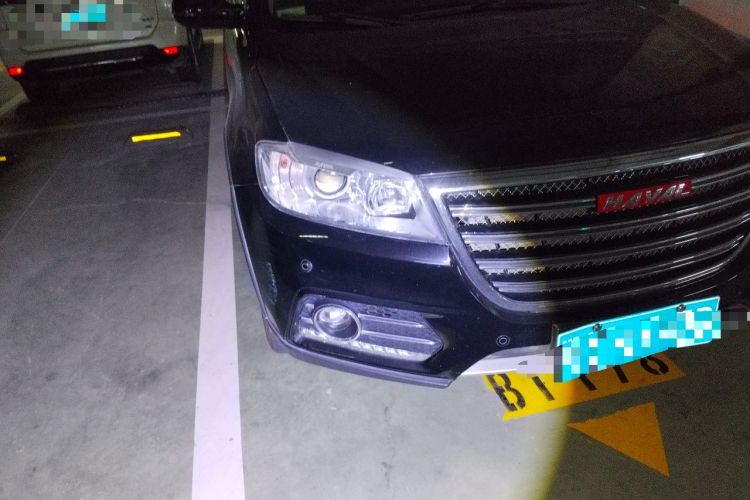 Used Haval H6 2013 Sport Edition 1.5T Manual Two-Wheel Drive Prestige Model Right Front Headlight
