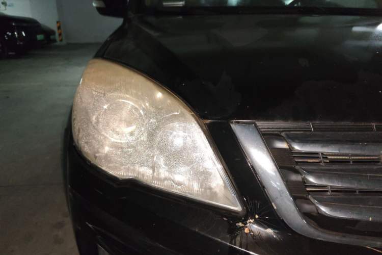 Used Haval H6 2013 Upgraded Model 1.5T Manual Two-Wheel Drive Elite Version Right Front Headlight