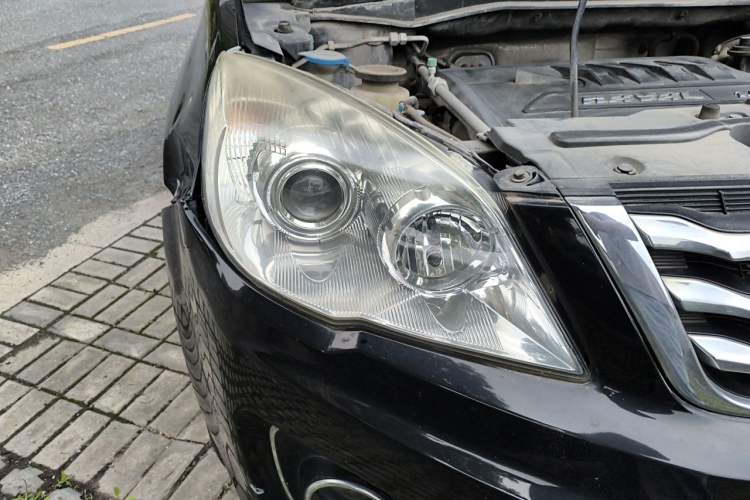 Used Haval H6 2013 Sport Edition 1.5T Manual Two-Wheel Drive Urban Model Right Front Headlight