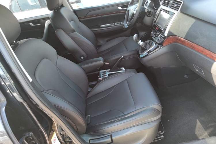 Used Haval H6 2013 Sports Edition 1.5T Manual Two-Wheel Drive Elite Model Right Front Seat