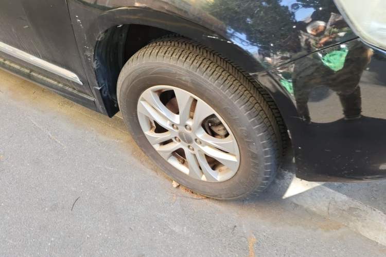 Used Haval H6 2013 Upgraded Model 1.5T Manual Two-Wheel Drive Elite Version Right Front Wheel Hub