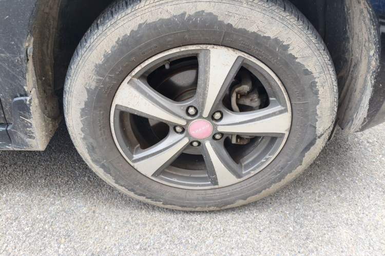 Used Haval H6 2013 Upgraded Model 1.5T Manual 4x4 Elite Version Right Front Wheel Hub