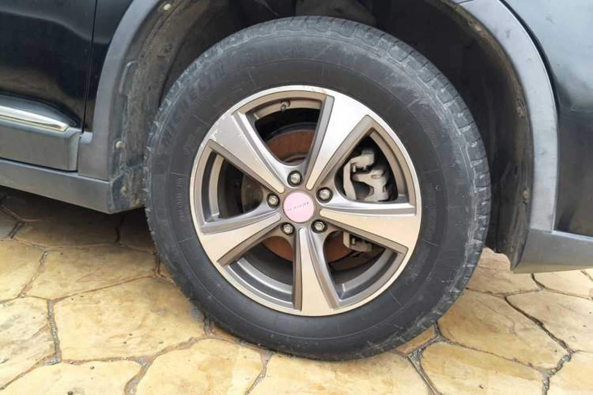 Used Haval H6 2013 Sport Edition 1.5T Manual 4x4 Prestige Model Right Front Wheel Hub