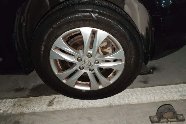 Used Haval H6 2013 Upgraded Model 1.5T Manual Two-Wheel Drive Elite Version Right Front Wheel Hub