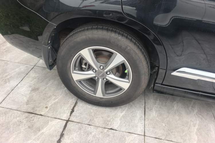 Used Haval H6 2013 Upgraded Model 1.5T Manual Two-Wheel Drive Elite Version Right Rear Wheel Hub