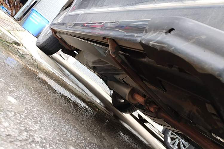 Used Haval H6 2013 Sports Edition 1.5T Manual Two-Wheel Drive Elite Model Right Side Sill