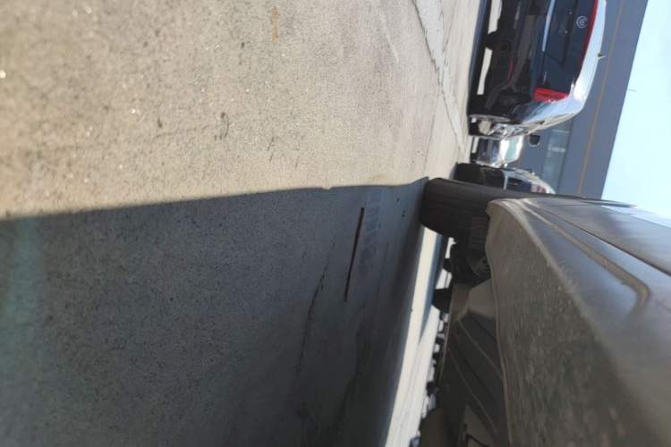 Used Haval H6 2013 Sports Edition 1.5T Manual Two-Wheel Drive Elite Model Right Side Sill
