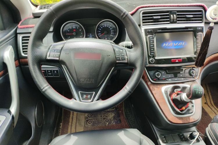 Used Haval H6 2013 Sports Edition 1.5T Manual Two-Wheel Drive Elite Model Steering Wheel